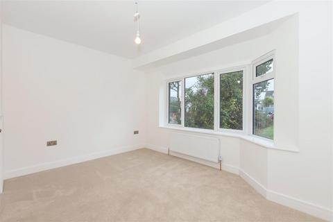 undefined, Sunningdale Road, Worthing