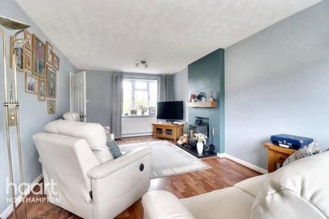 5 bedroom detached house for sale, Summerfields, Northampton