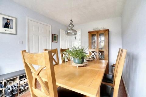 5 bedroom detached house for sale, Summerfields, Northampton