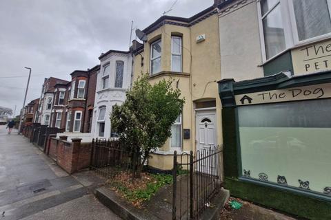 Old Bedford Road, Luton LU2