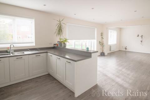 4 bedroom detached house for sale, Rosewood Close, Ellesmere Port CH66