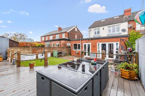 3 bedroom semi-detached house for sale, Freckleton Road, St. Helens, WA10