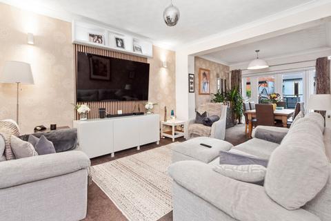 3 bedroom semi-detached house for sale, Freckleton Road, St. Helens, WA10