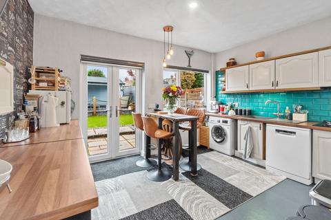 3 bedroom semi-detached house for sale, Freckleton Road, St. Helens, WA10