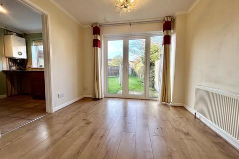 3 bedroom semi-detached house for sale, Duncliffe Close, Stalbridge
