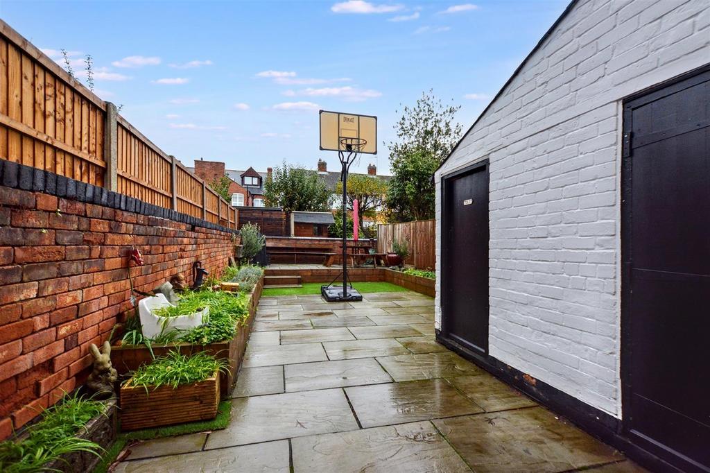 Garden 1.jpeg
