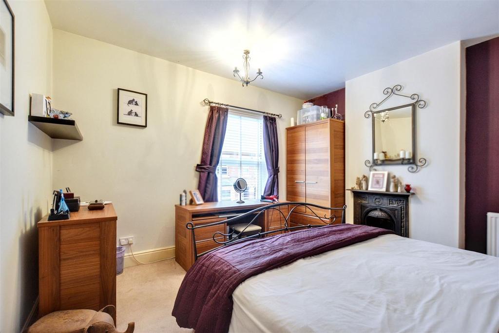 Bedroom 1 1.jpeg
