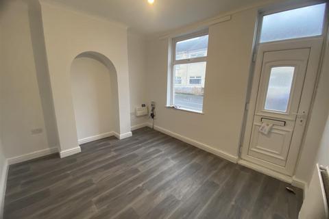 2 bedroom terraced house to rent, Weatherill Street, Goole