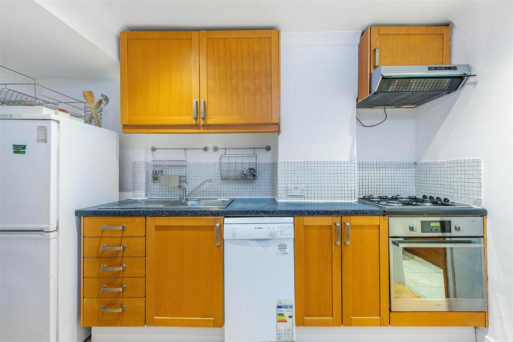 31943 davies and davies 61a lennox rd 8 lo.jpg