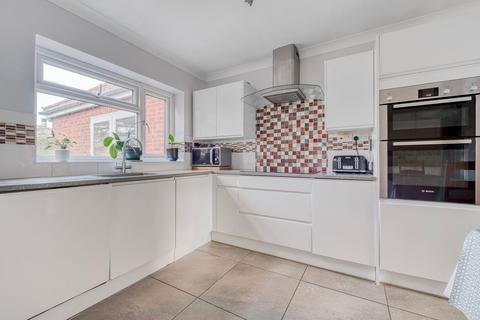 6 bedroom detached house for sale, Dereham Road, Beeston