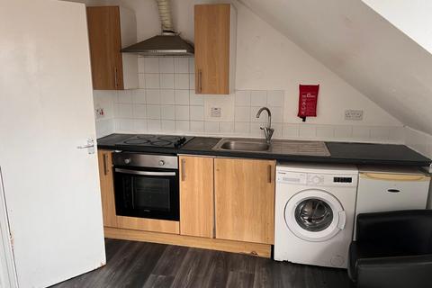 undefined, 1 Bed Flat – Fosse Road South, Leicester, LE3 0FW. £695 PCM