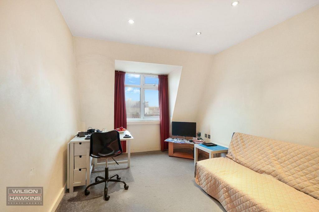 Flat 11, 4-10 College Road - dt Wnyj PVHcw7 SDTFty ES.