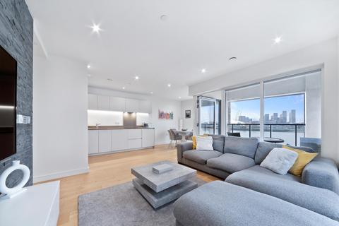 2 bedroom apartment for sale, Ovex Close, London, E14
