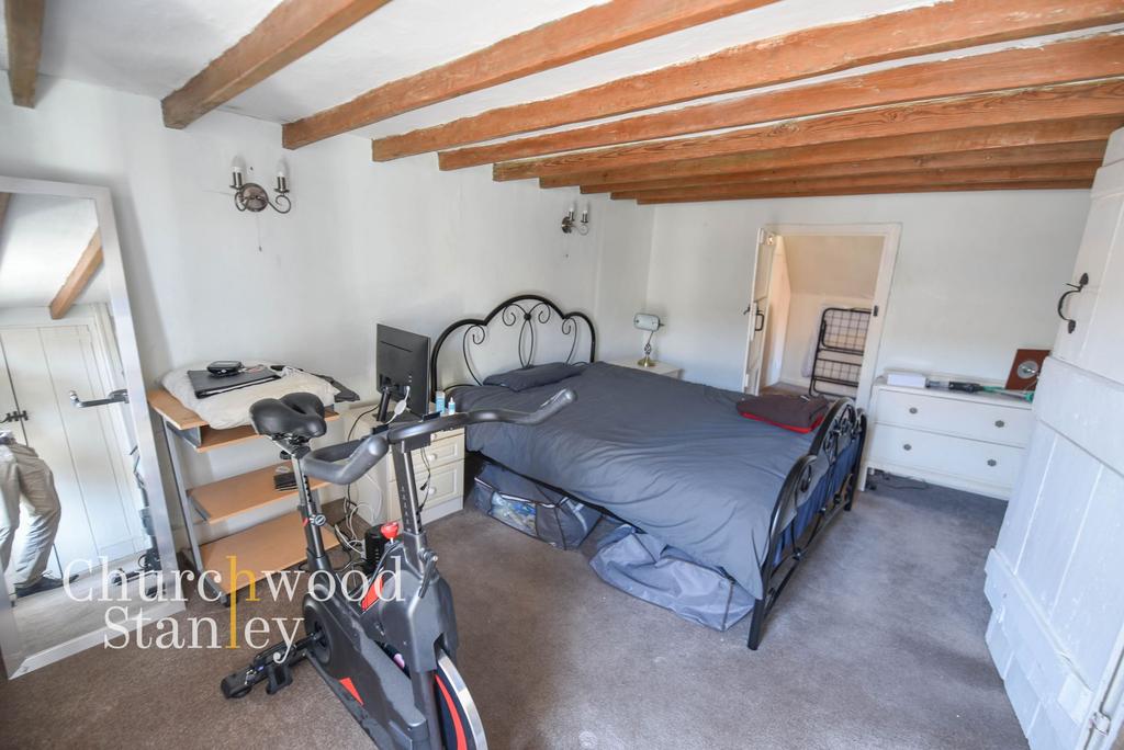 Second bedroom (second floor)