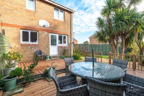 undefined, 1 Field View, Ryde