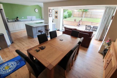 undefined, Dove Close, Bingham