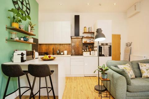 undefined, Oakfield Street, Caerdydd, Flat, CF24