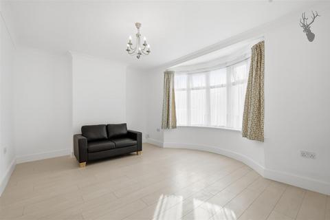 undefined, Hampton Road, London E4