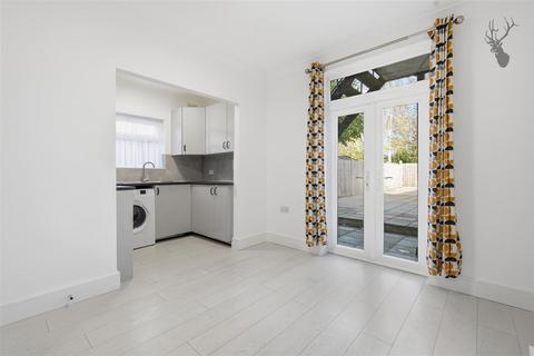 undefined, Hampton Road, London E4