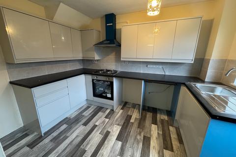 3 bedroom semi-detached house to rent, Icomb Close, Toothill, Swindon, SN5