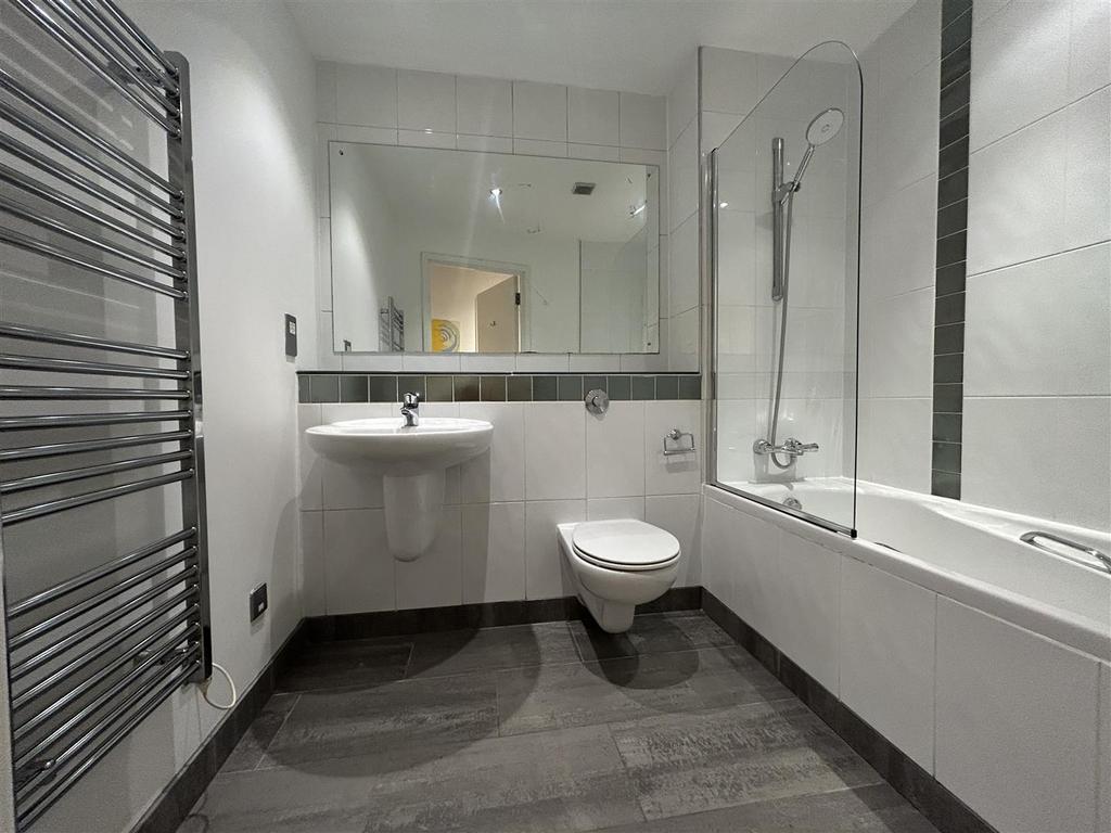 Bathroom.jpeg