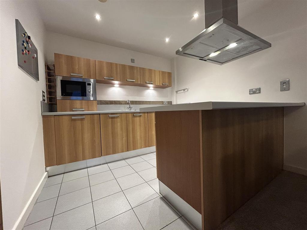 Kitchen (4).jpeg