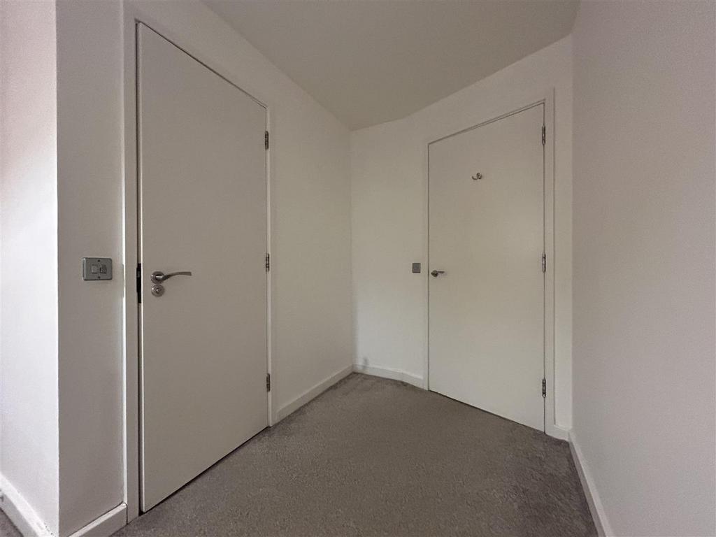 1st Bedroom (2).jpeg