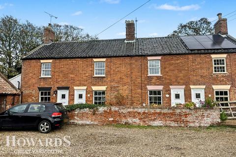 undefined, Market Road, Stokesby