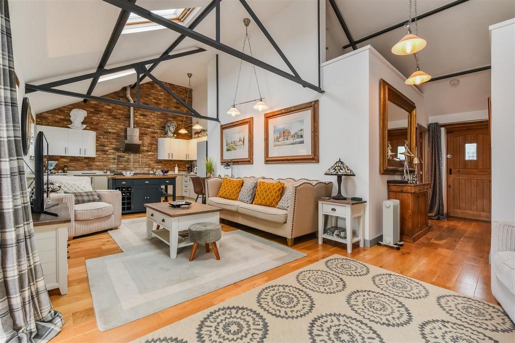 Sitting/Diner/Family Room