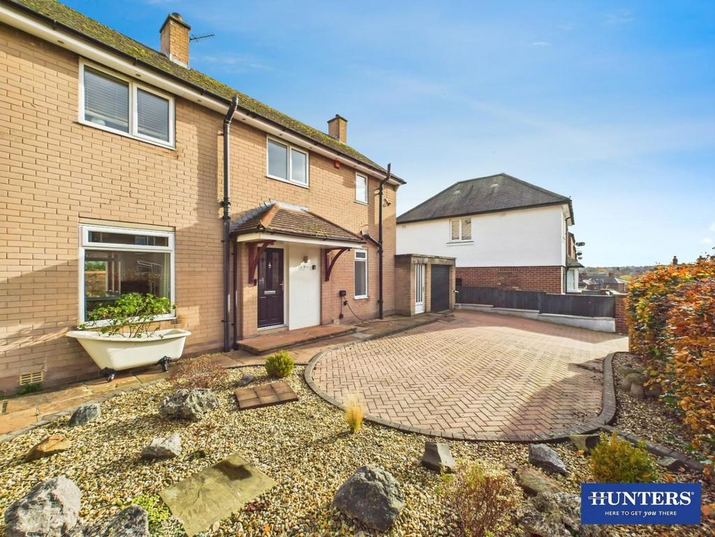 Front Garden/Driveway