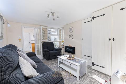 1 bedroom maisonette for sale, Queens Road, East Grinstead RH19