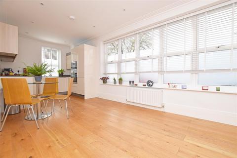 undefined, Mount Mews, Hampton