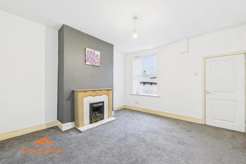 2 bedroom terraced house to rent, Chapel Street, Colne BB8