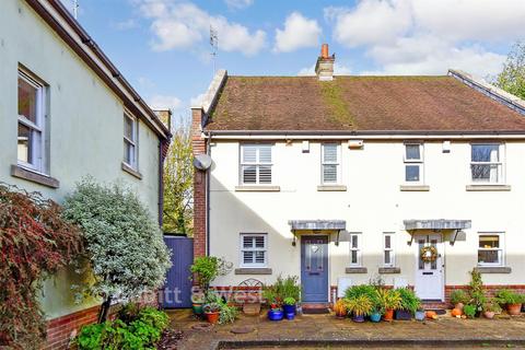 3 bedroom semi-detached house for sale, Wheelwrights Close, Arundel, West Sussex