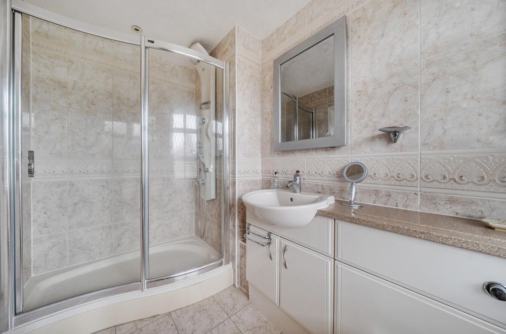 1380427 1 6913835...