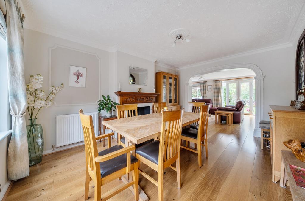 1380427 10 691383...