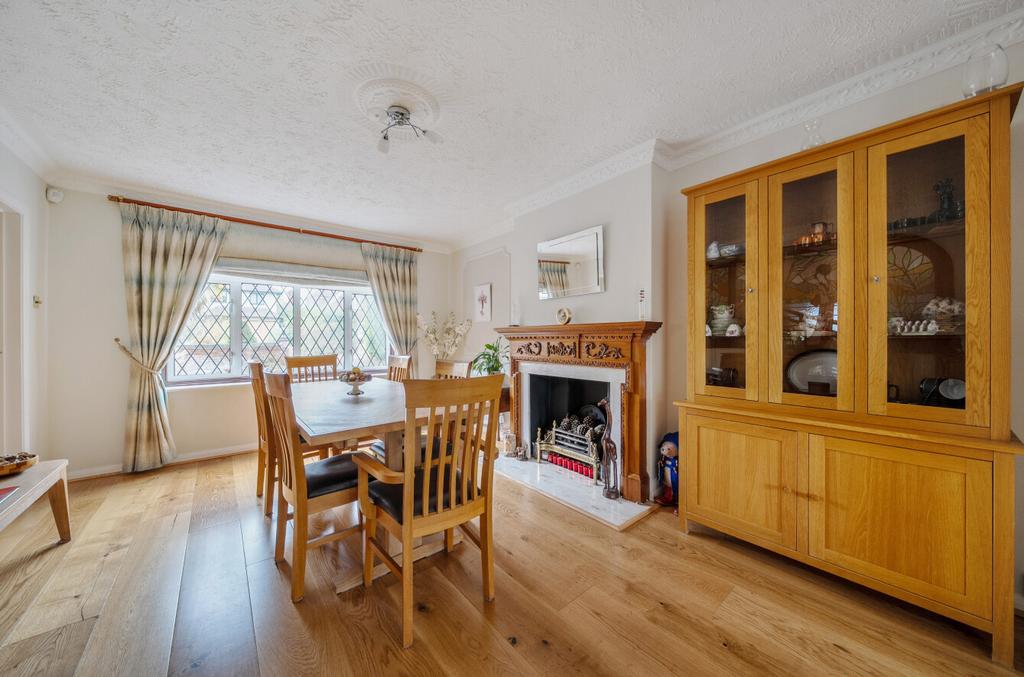 1380427 12 691383...