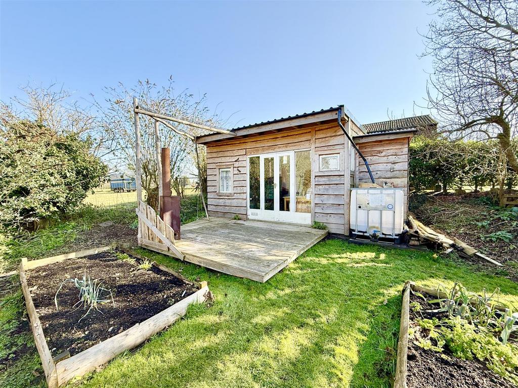 Garden building
