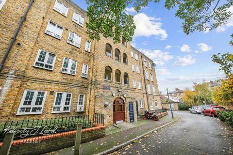 3 bedroom flat for sale, Shore Place, London E9