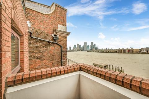 Free Trade Wharf, The Highway, London, E1W