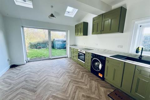undefined, Quarmby Road, Huddersfield HD3