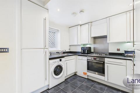 undefined, Meredith Court, Cheshunt