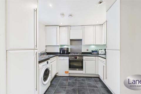 undefined, Meredith Court, Cheshunt