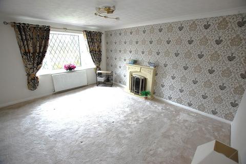 3 bedroom bungalow to rent, Camberwell Drive, Greater Manchester OL7