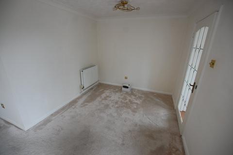 3 bedroom bungalow to rent, Camberwell Drive, Greater Manchester OL7