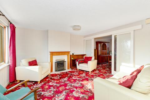 3 bedroom terraced house for sale, 7 Mayburn Bank, Loanhead, EH20 9EZ