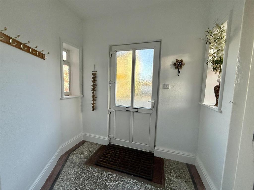 Entrance Porch: