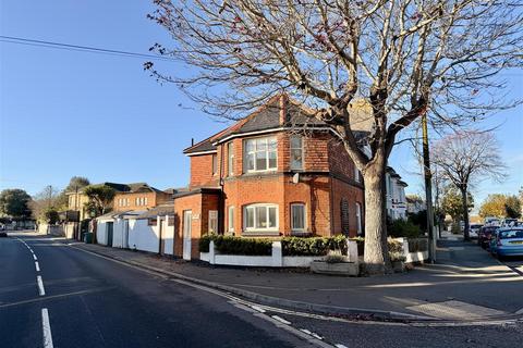 undefined, Broadway, Sandown