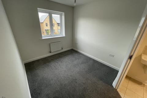 3 bedroom semi-detached house to rent, Eagle Farm South, Milton Keynes MK17