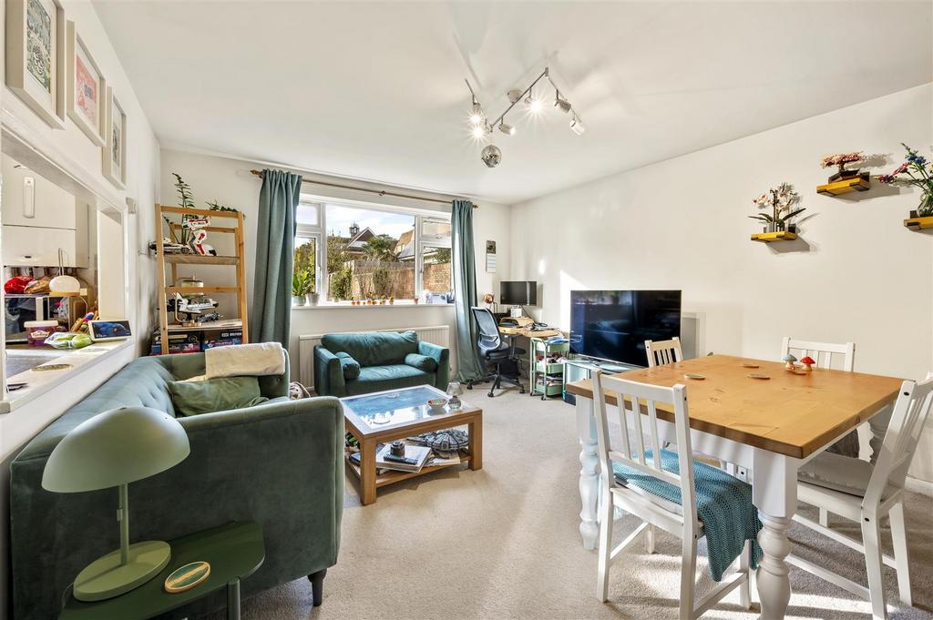 Flat 2 Malcolm Lodge,10.JPG